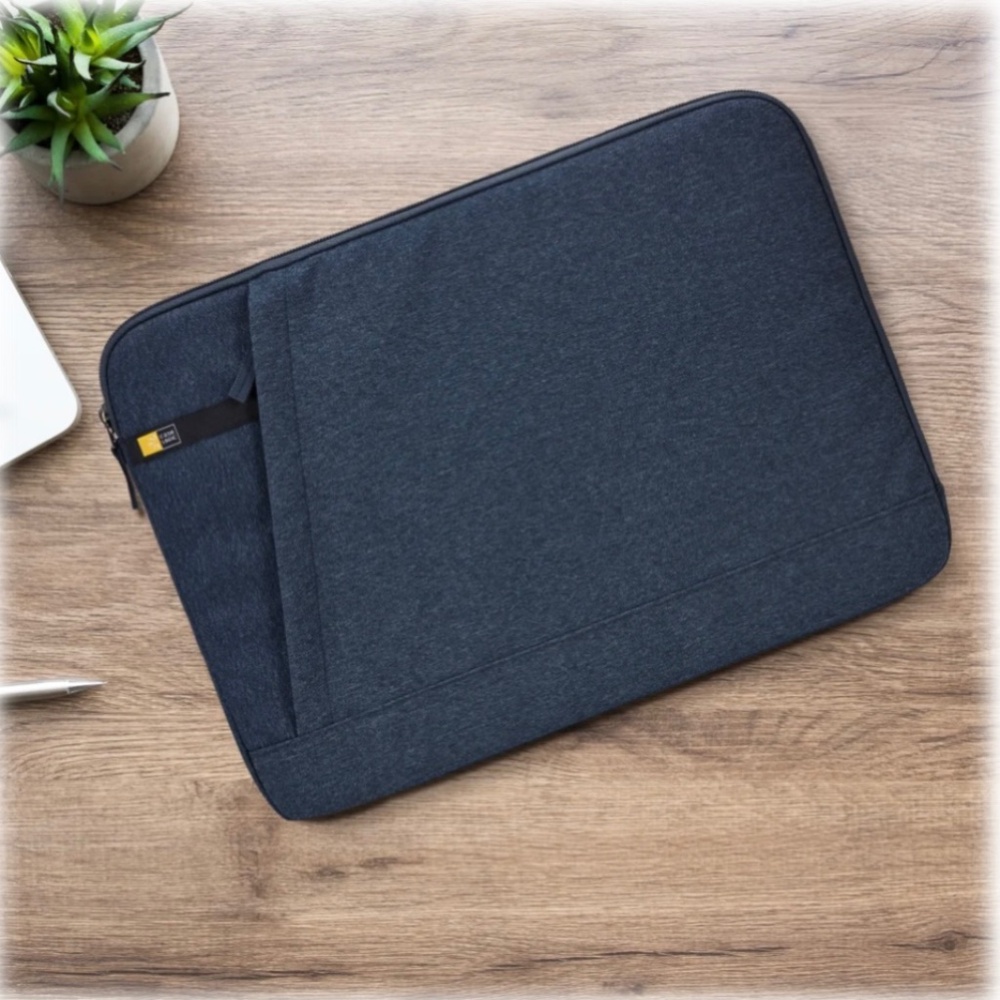 Case Logic Laptop Sleeve - Color: Blue - NEW